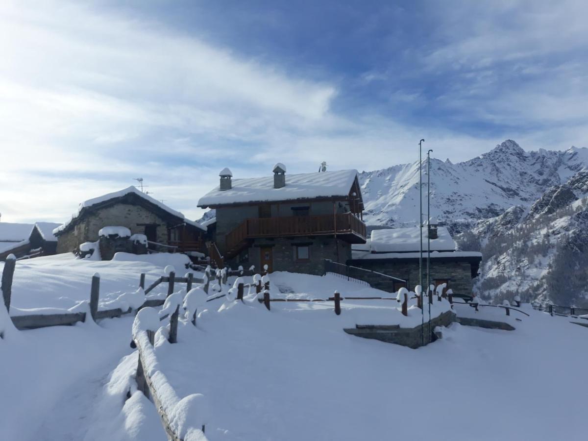 La Casa Dei Nonni Appartement Valtournenche Buitenkant foto